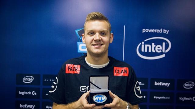 百家乐：解析“长庄”后的概率回归现象。（百家乐：连庄过后的概率回归解读）